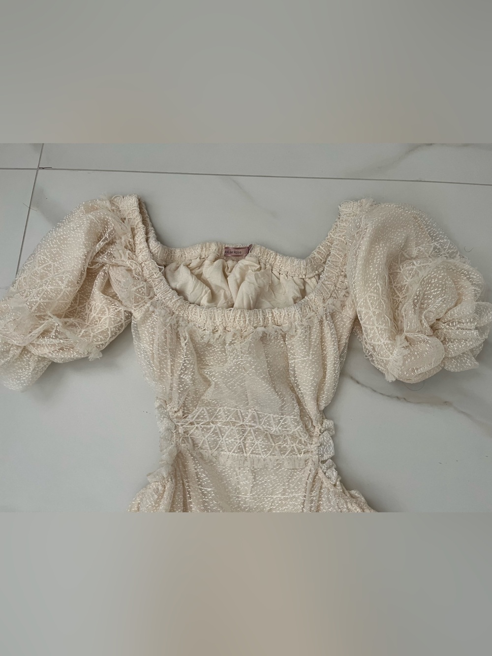 Skylar Rose Off-Shoulder Open-Back Lace Maxi Dress in Cream size M - Picture 6 of 7